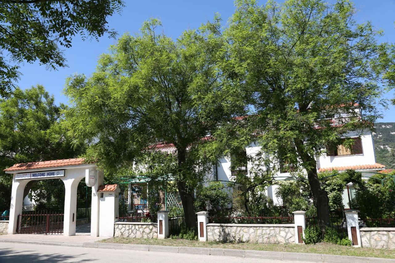 Apartments ISTRIA Baska Fam Tomasic Exteriör bild