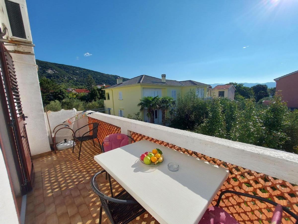 Apartments ISTRIA Baska Fam Tomasic Exteriör bild